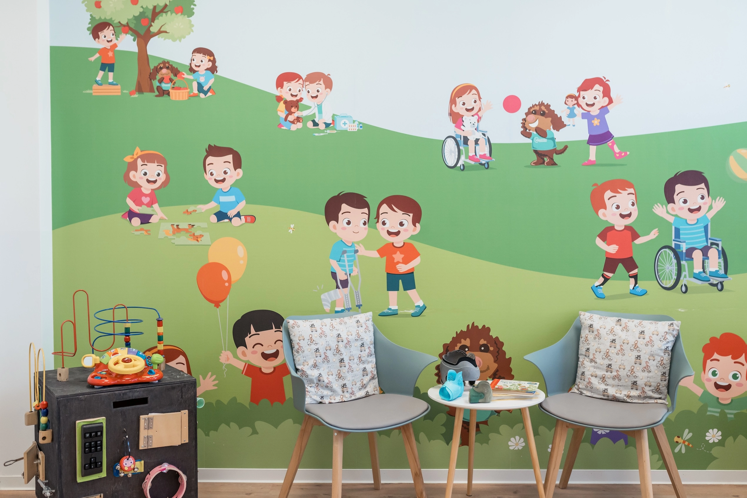 Wartebereich der Kinderorthopaedie im Sanitaetshaus Luebbehusen